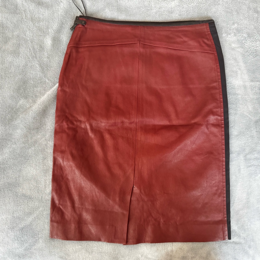 Louis Vuitton leather skirt - Picture 7 of 11
